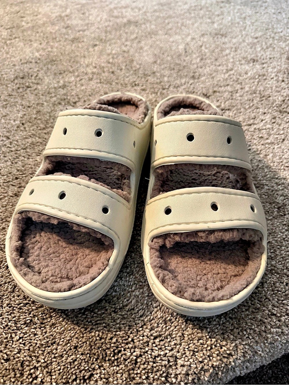 Crocs Classic Lined Clog Lined Clogs Cream Women's 6